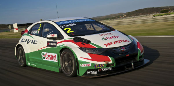 honda-scatena-la-nuova-muscolare-civic-che-partecipera-al-fia-wtcc-2014-2014_wtcc_honda_civic_valencia_test_-0698