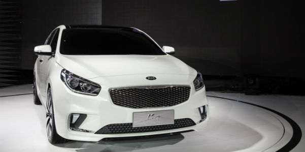 kia-espone-il-prototipo-della-k4-allauto-show-di-pechino-kia-k4-concept-for-china-market-2