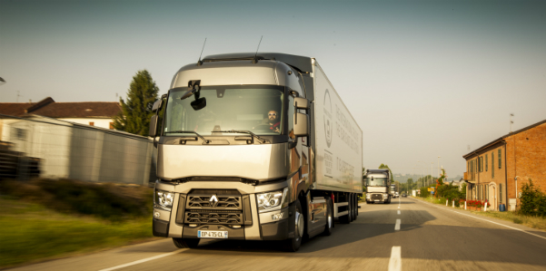 renault-trucks-optifuel-challenge-2015-sul-filo-del-gasolio-renault-trucks-optifuel-challenge-2015-7